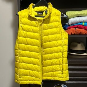 EUC Marmot chartreuse puffer vest